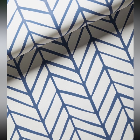 Serena & Lily French Blue Feather Wallpaper - Picture 2 of 4